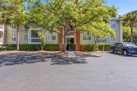 1600 Long Grove Drive 1025