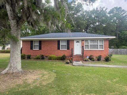201 Clarine Drive