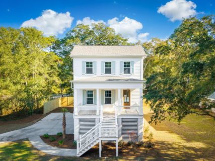 1129 Hamlin Road