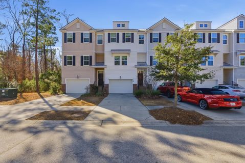 147 Claret Cup Way