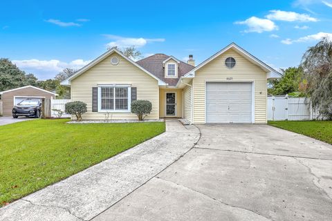 8625 Bentwood Drive