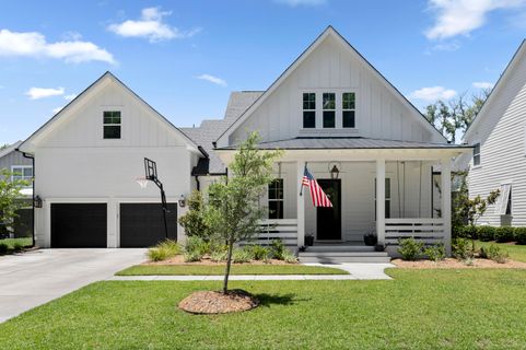 2704 Battle Trail Drive