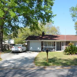 19 Lighthouse Drive