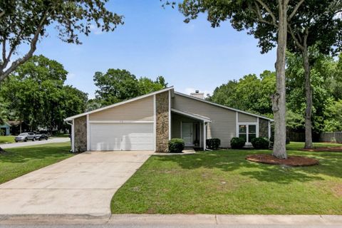 56 Shadowmoss Parkway