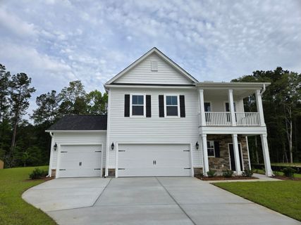 200 Darby Meadow Lane active home in Timothy Lakes, Ridgeville, SC