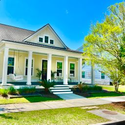 445 Watergrass Way