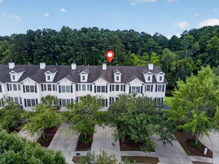 3612 Bagley Drive active home in Park West, Mount Pleasant, SC