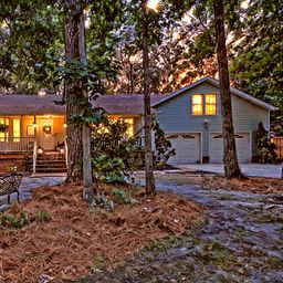 113 Deer Street