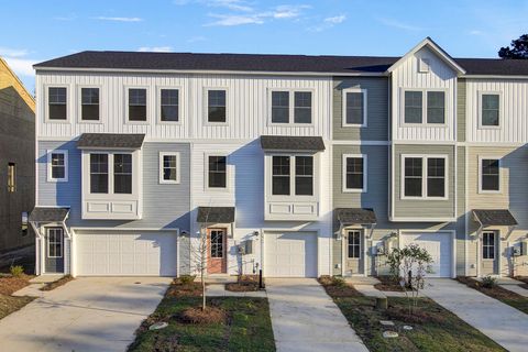 538 Heathwood Way