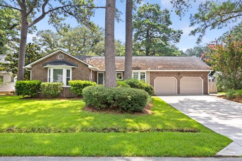 2328 Vanderbilt Drive