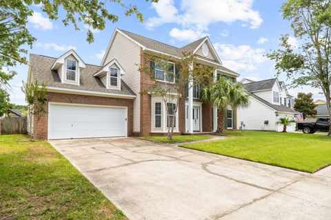 6177 Fieldstone Circle