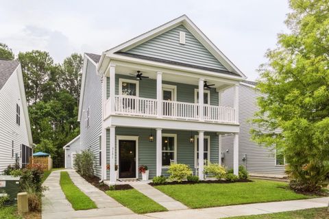 3191 Moonlight Drive active home in Boltons Landing, Charleston, SC
