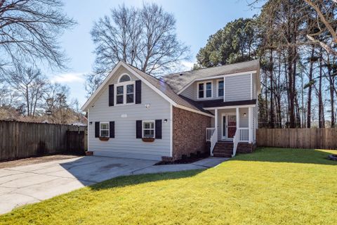 232 Knightsbridge Drive