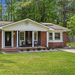 403 Forest Circle