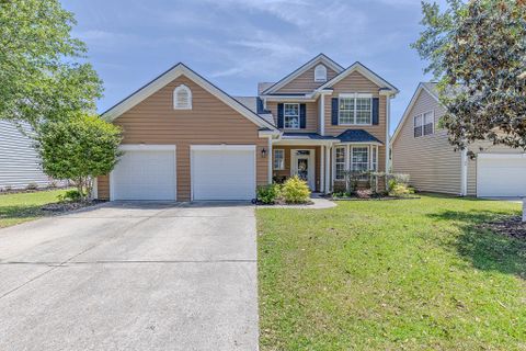 108 Back Tee Circle active home in Legend Oaks Plantation, Summerville, SC