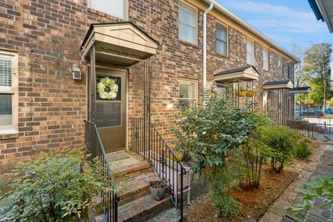 24 Bee Street K