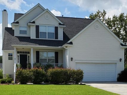1864 Palmetto Isle Drive active home in Rivertowne Country Club, Mount Pleasant, SC