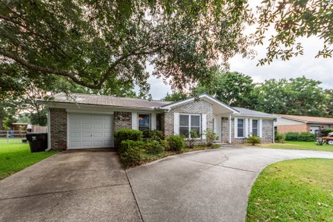 114 Winston Way