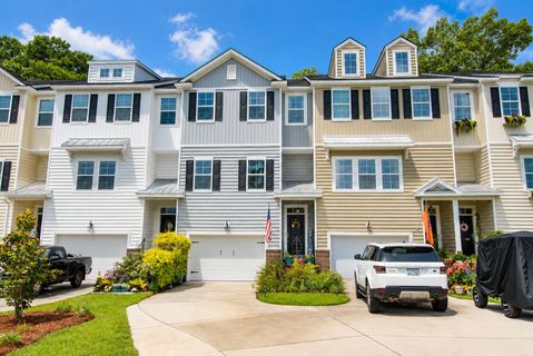 133 Claret Cup Way
