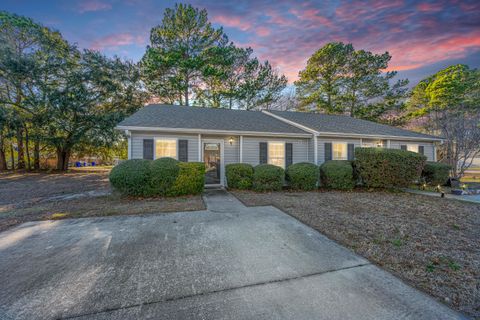 1627 Dexter Lane