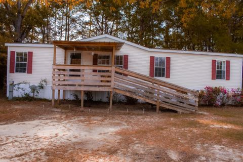 405 Treeline Drive