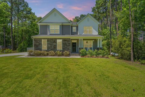 3013 Flat Rock Lane active home in Carolina Bay, Ridgeville, SC