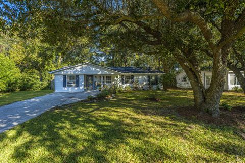 1532 W Robinhood Drive