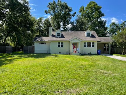 1713 Mchenry Avenue active home in Laurel Park, Charleston, SC