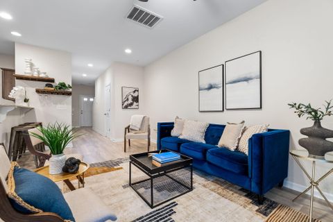 238 Buchanan Circle