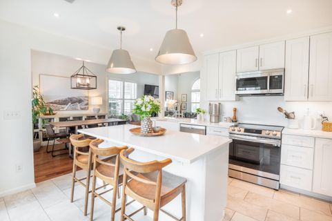 2053 Arundel Place