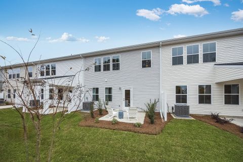 Homes in Dawson Pointe, Summerville
