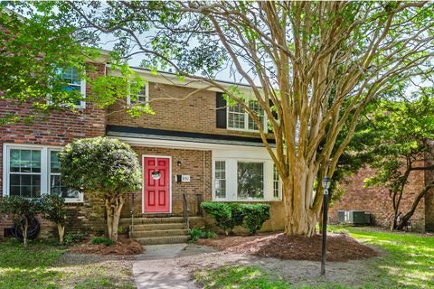 950 Cottingham Drive