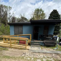 728 Eagle Street