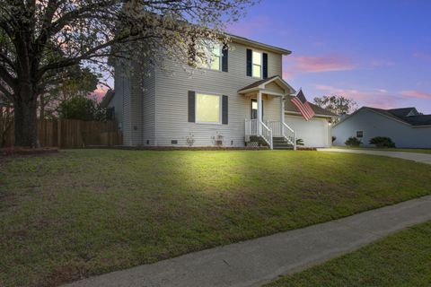 141 Persimmon Circle active home in Oak Creek, Goose Creek, SC
