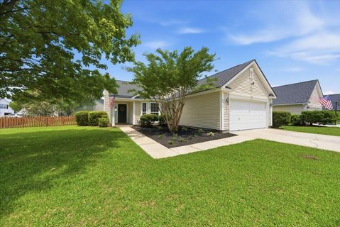 2717 Palmetto Hall Boulevard