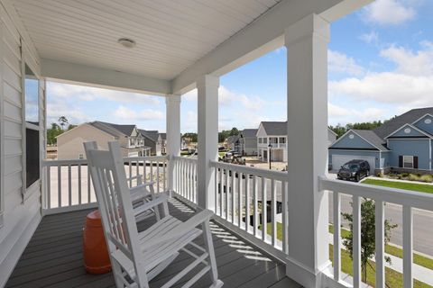 152 Beamon Loop active home in Carnes Crossroads, Summerville, SC
