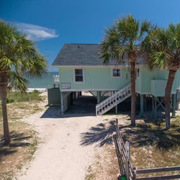 218 Palmetto Boulevard