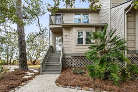 101 River Breeze Drive 43