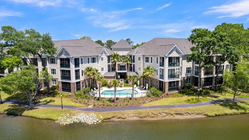 1479 Long Grove Drive 208