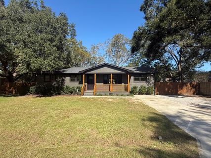 1328 Hermitage Avenue