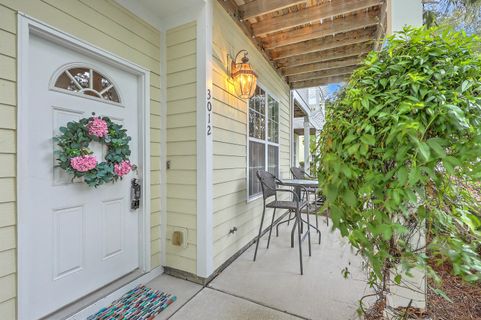 3012 Sugarberry Lane active home in Whitney Lake, Johns Island, SC