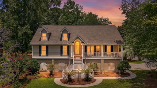 200 Castle Harbor Drive pending home in Pine Forest Country Club, Summerville, SC