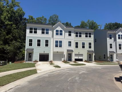 423 Caledon Court pending home in Indigo Grove, Johns Island, SC