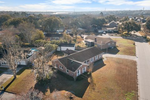 5320 Waterview Drive