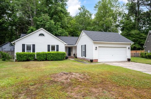 121 Hamlet Road