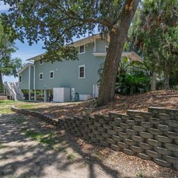 3204 Fort Street