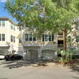 60 Fenwick Hall Allee Alley Apt 911