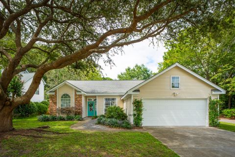 1822 Falling Creek Circle
