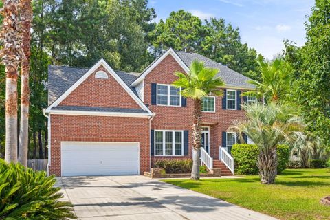 2813 Bottlebrush Court