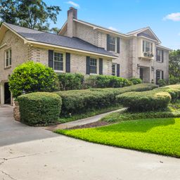 506 Fairington Drive